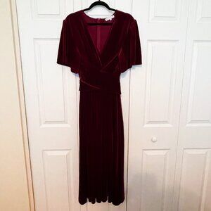 Ivy City Co Aria Burgundy Velvet Dress
